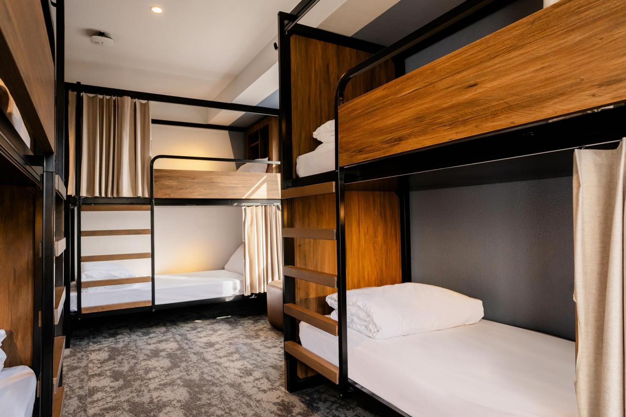 Haka House Queenstown Lakefront Екстериор снимка