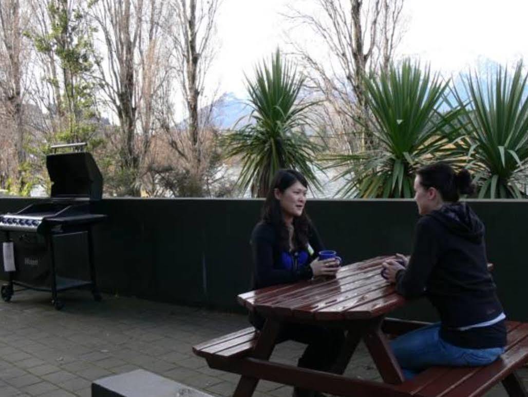 Haka House Queenstown Lakefront Екстериор снимка